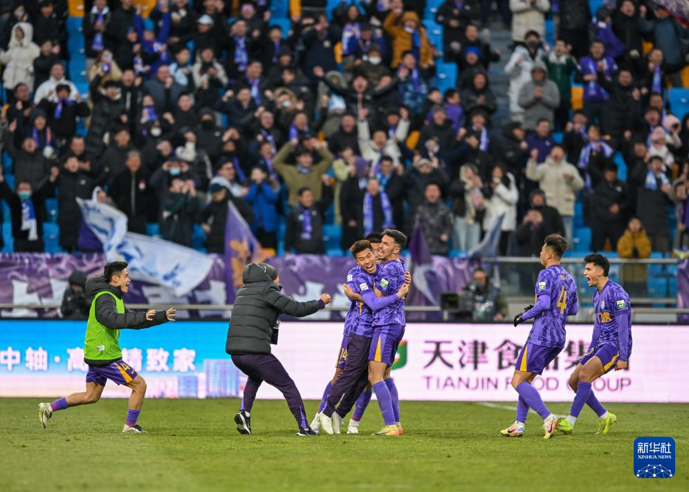 中超-阿代米传射建功哈达斯破门津门虎2-1梅州