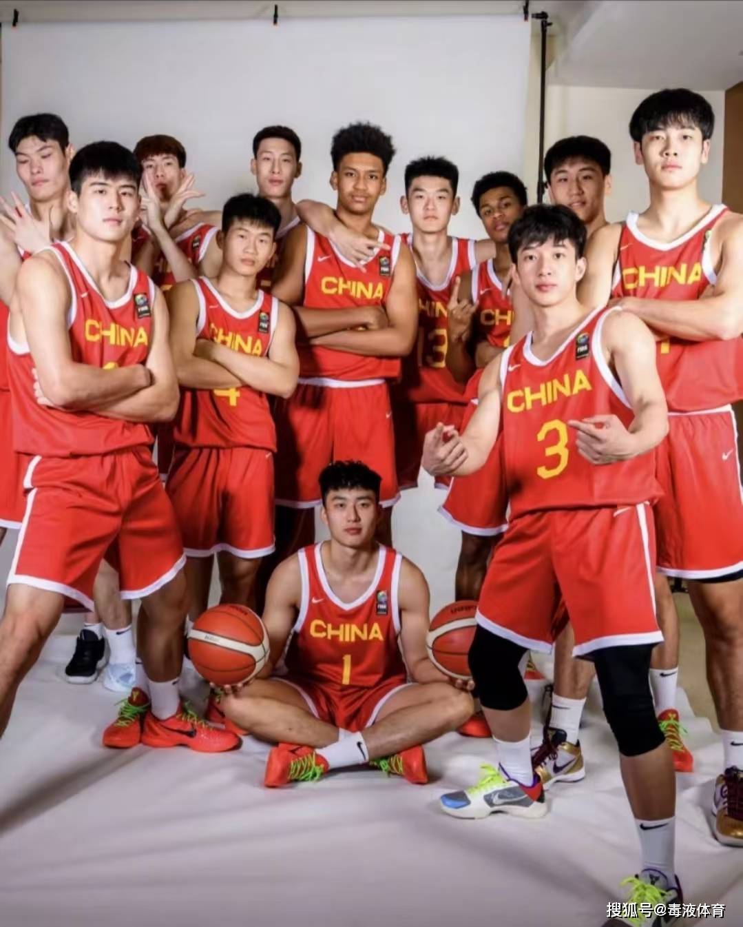 九游娱乐官网-包含国青热身赛回顾：张博源27分，中国国青不敌意大利的词条