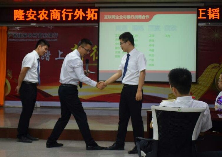 九游娱乐-球员突破个人瓶颈，交出高效表现